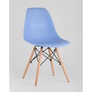 Стул «Eames» пластиковый голубой деревянные ножки