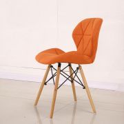 Стул клиента «Shell» ткань оранжевый на деревянных ножках